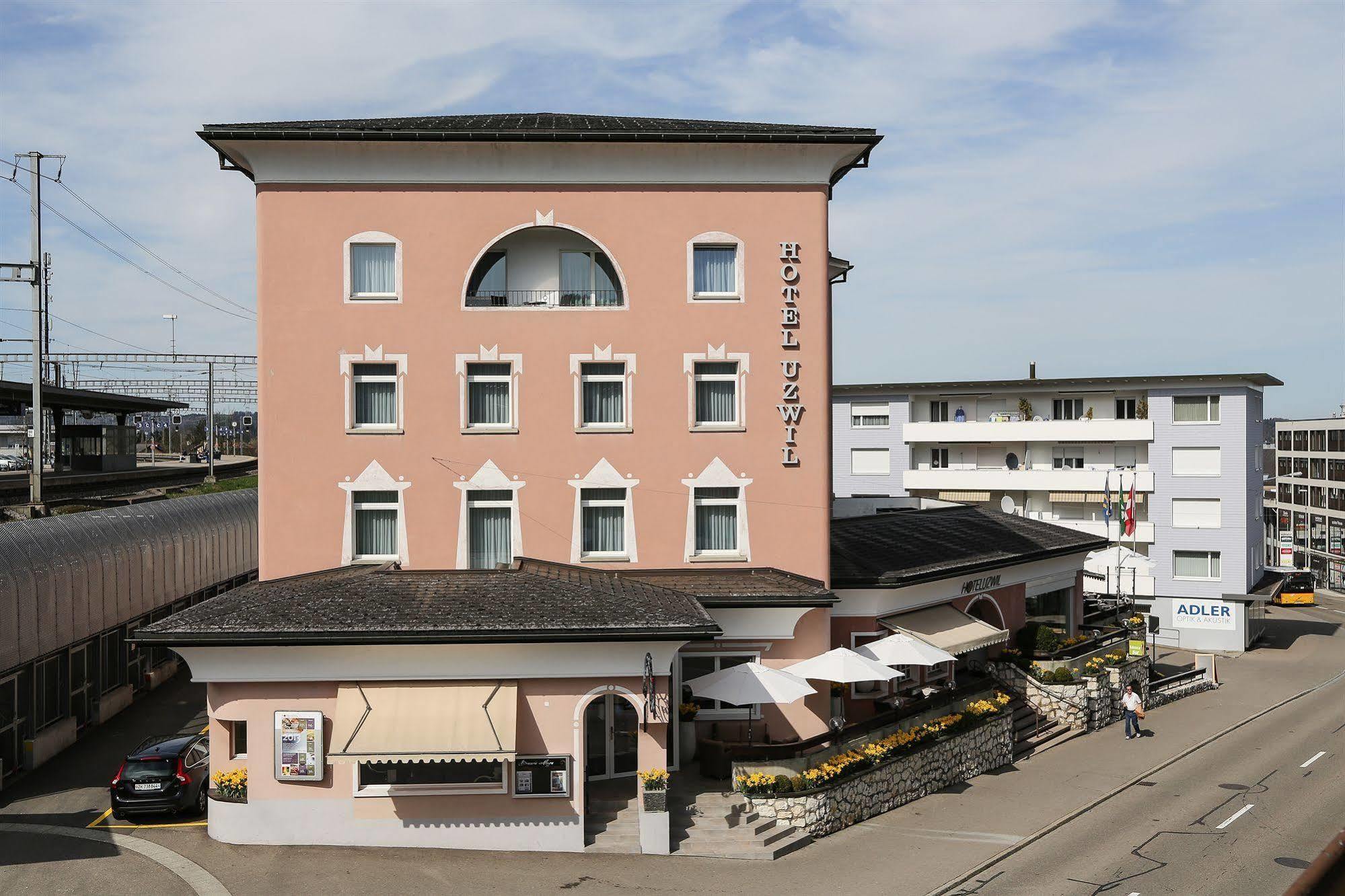 Hotel Uzwil Екстериор снимка