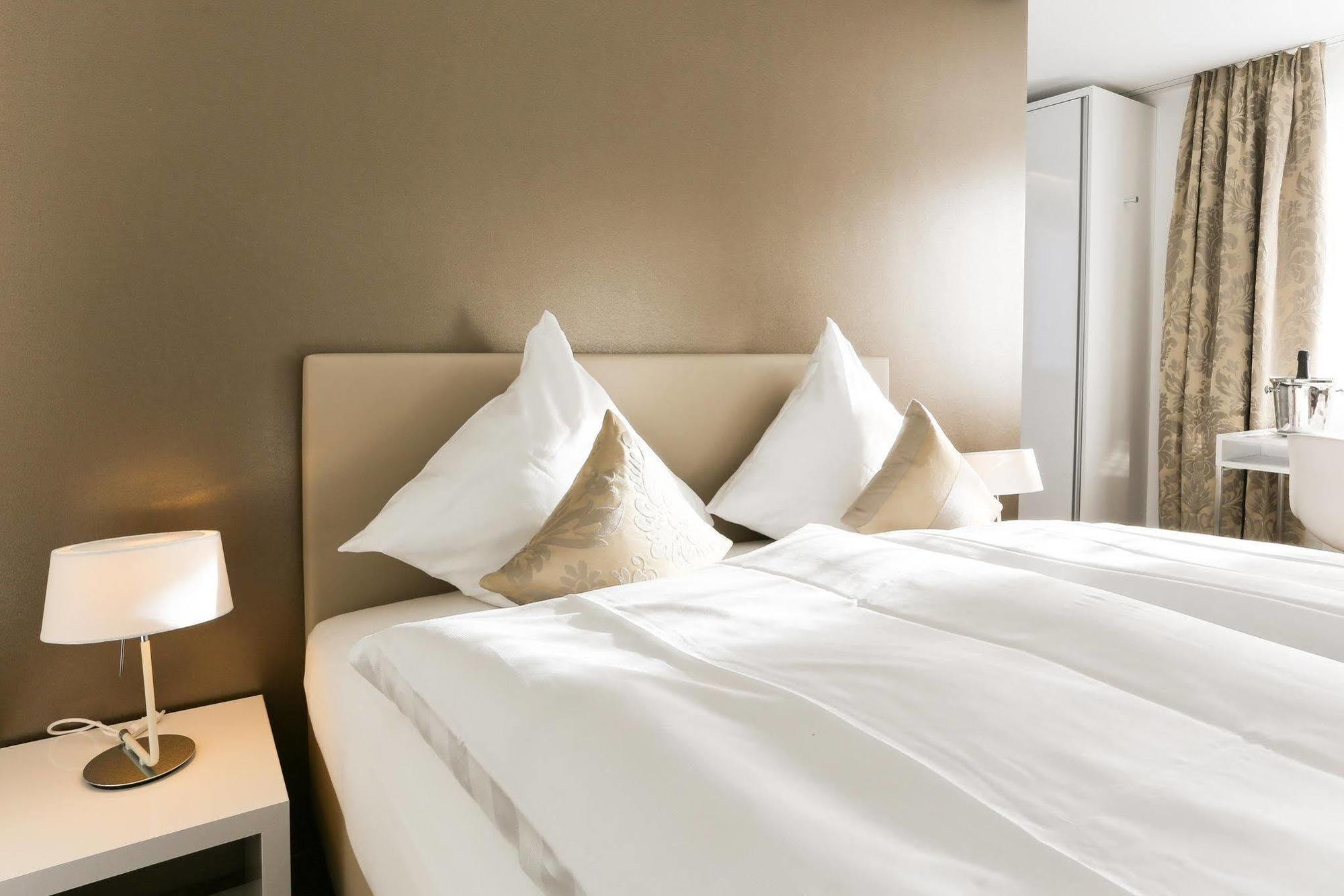 Hotel Uzwil Екстериор снимка